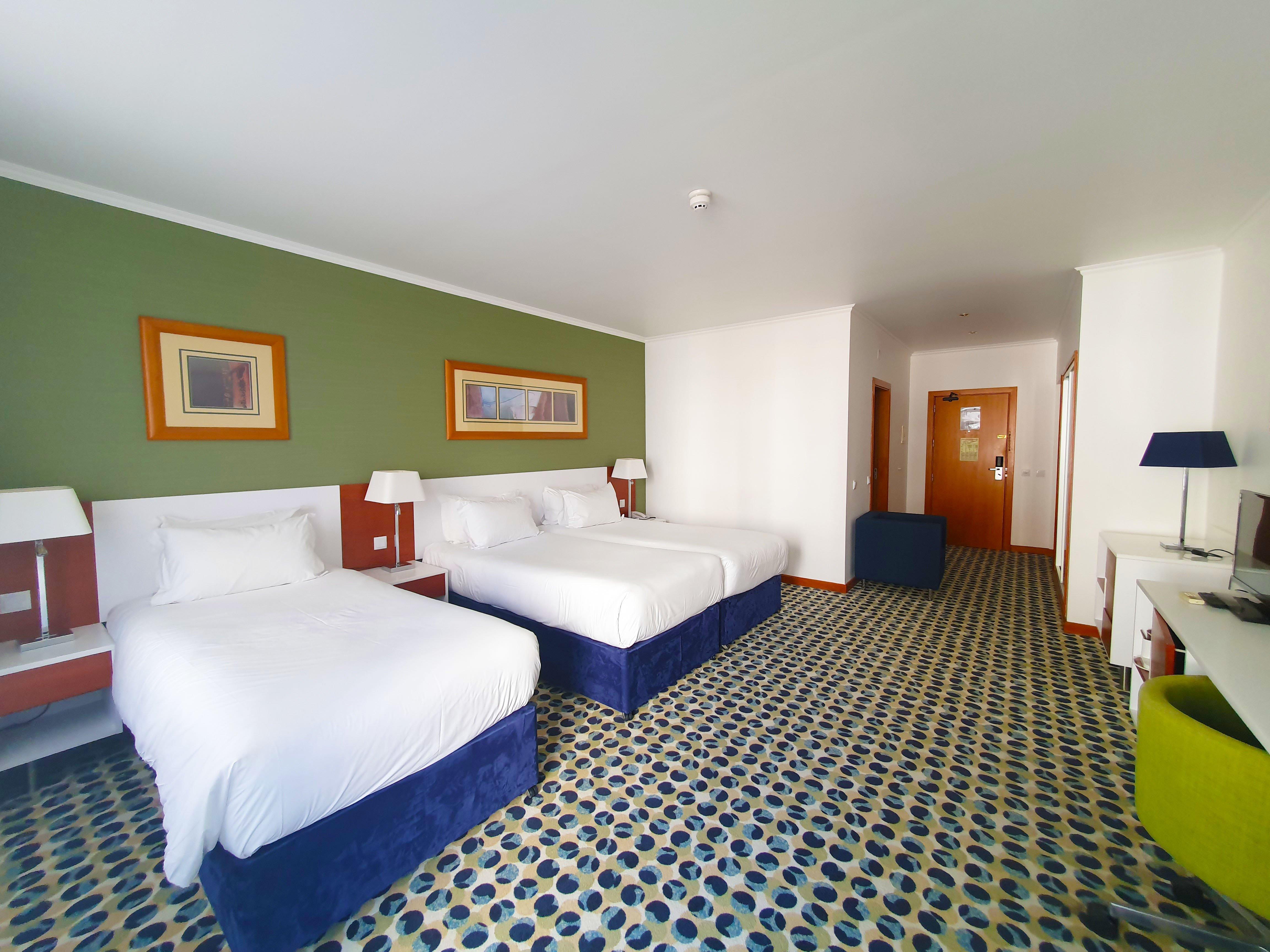 Holiday Inn Algarve - Armacao De Pera, An Ihg Hotel Luaran gambar