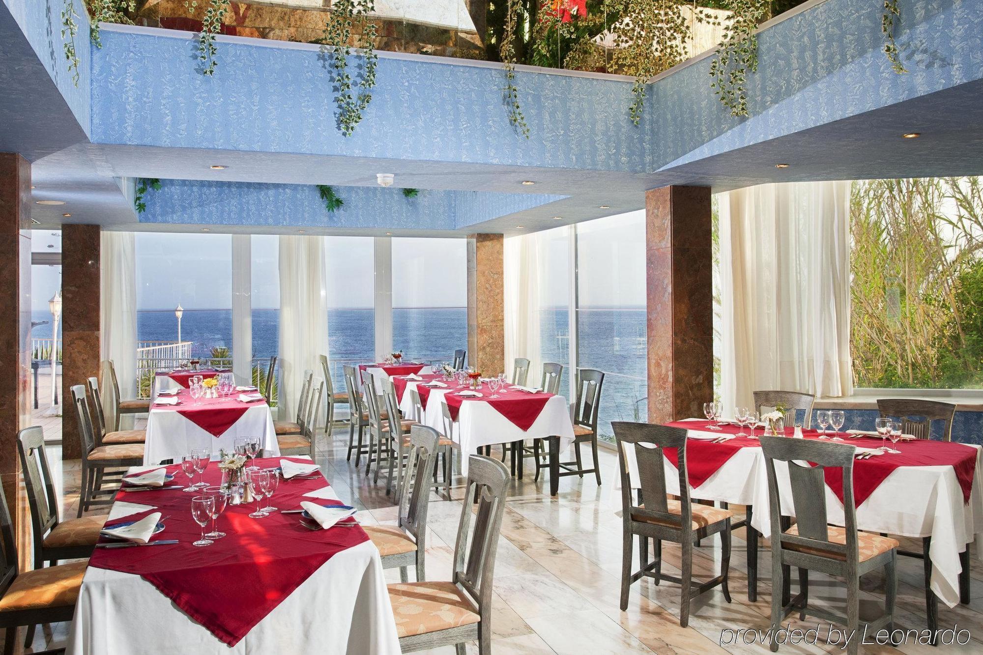 Holiday Inn Algarve - Armacao De Pera, An Ihg Hotel Restoran gambar
