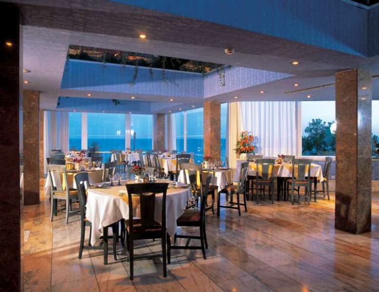 Holiday Inn Algarve - Armacao De Pera, An Ihg Hotel Luaran gambar