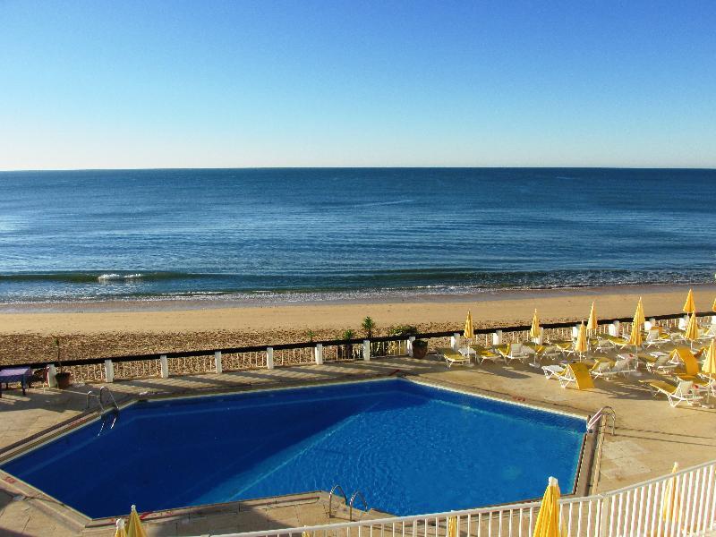 Holiday Inn Algarve - Armacao De Pera, An Ihg Hotel Luaran gambar